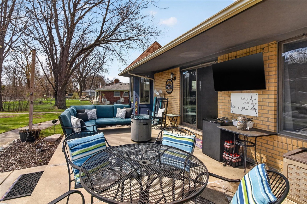 38609 Jahn Street, Livonia, MI, 48152-1018