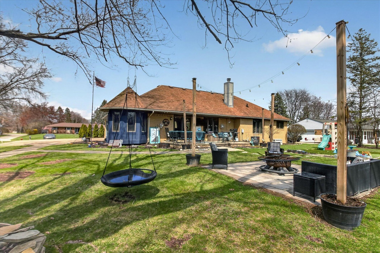 38609 Jahn Street, Livonia, MI, 48152-1018