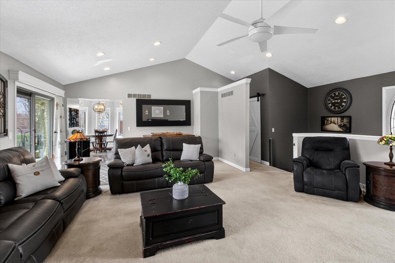 38609 Jahn Street, Livonia, MI, 48152-1018