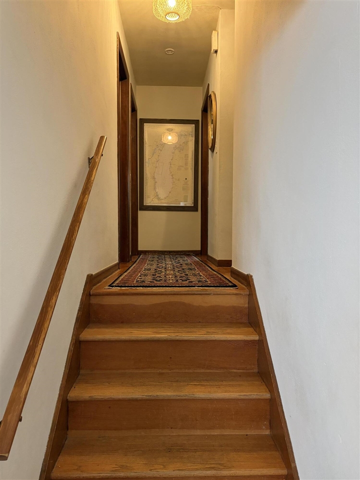 322 Roosevelt Avenue, Holland, MI, 49424-2630