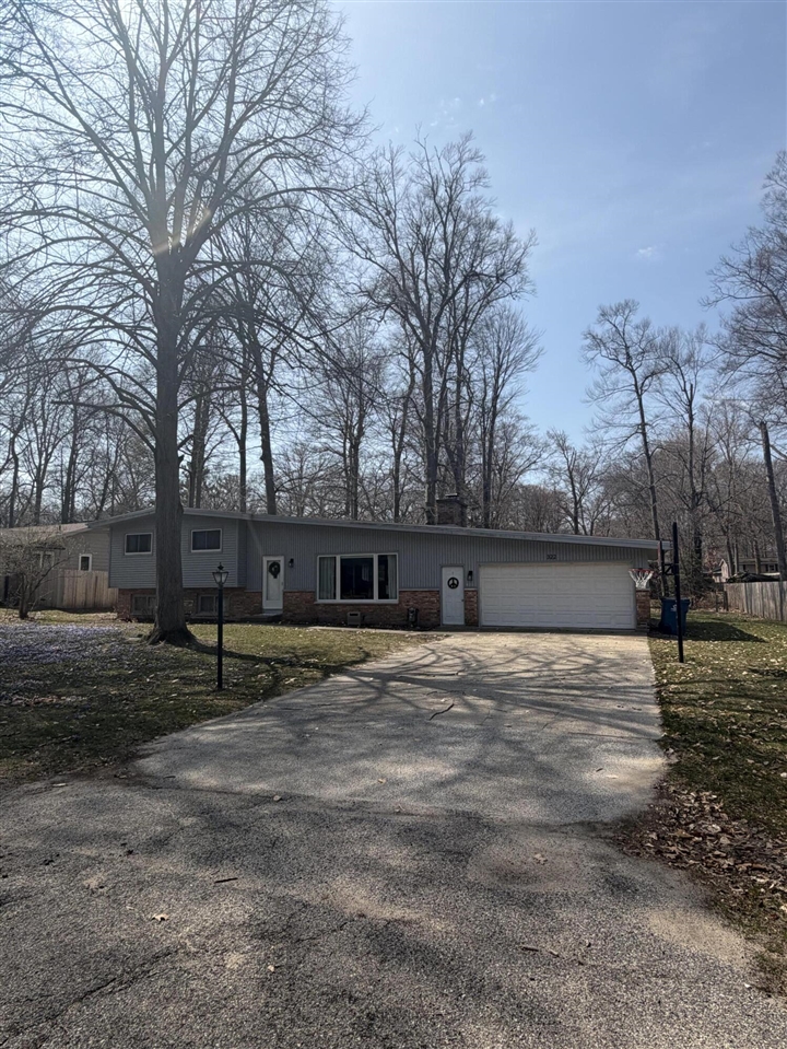 322 Roosevelt Avenue, Holland, MI, 49424-2630