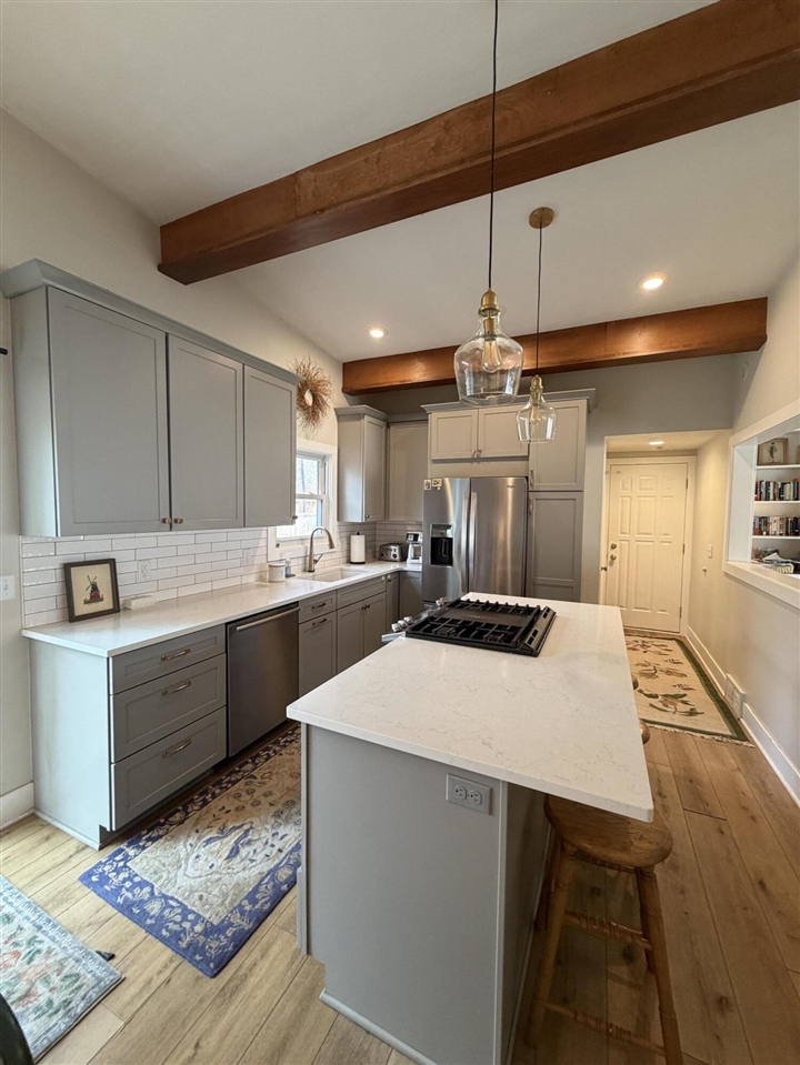 322 Roosevelt Avenue, Holland, MI, 49424-2630