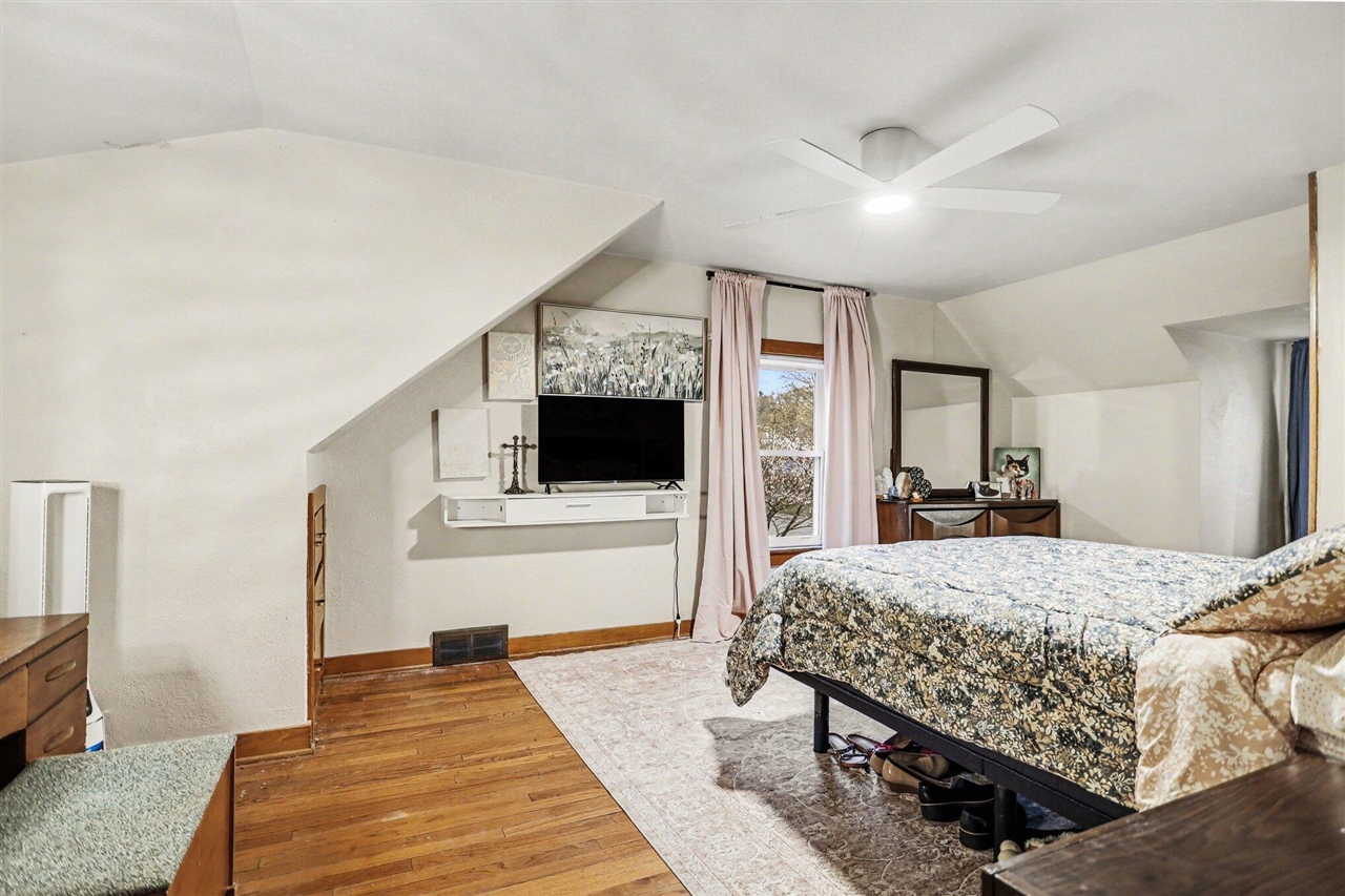 193 Garrison Avenue, Battle Creek, MI, 49017-4750