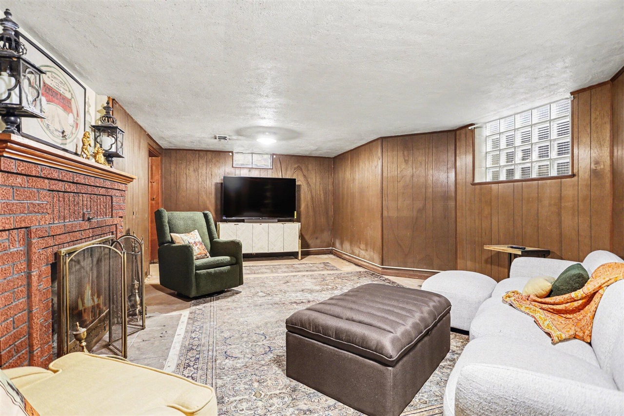 193 Garrison Avenue, Battle Creek, MI, 49017-4750