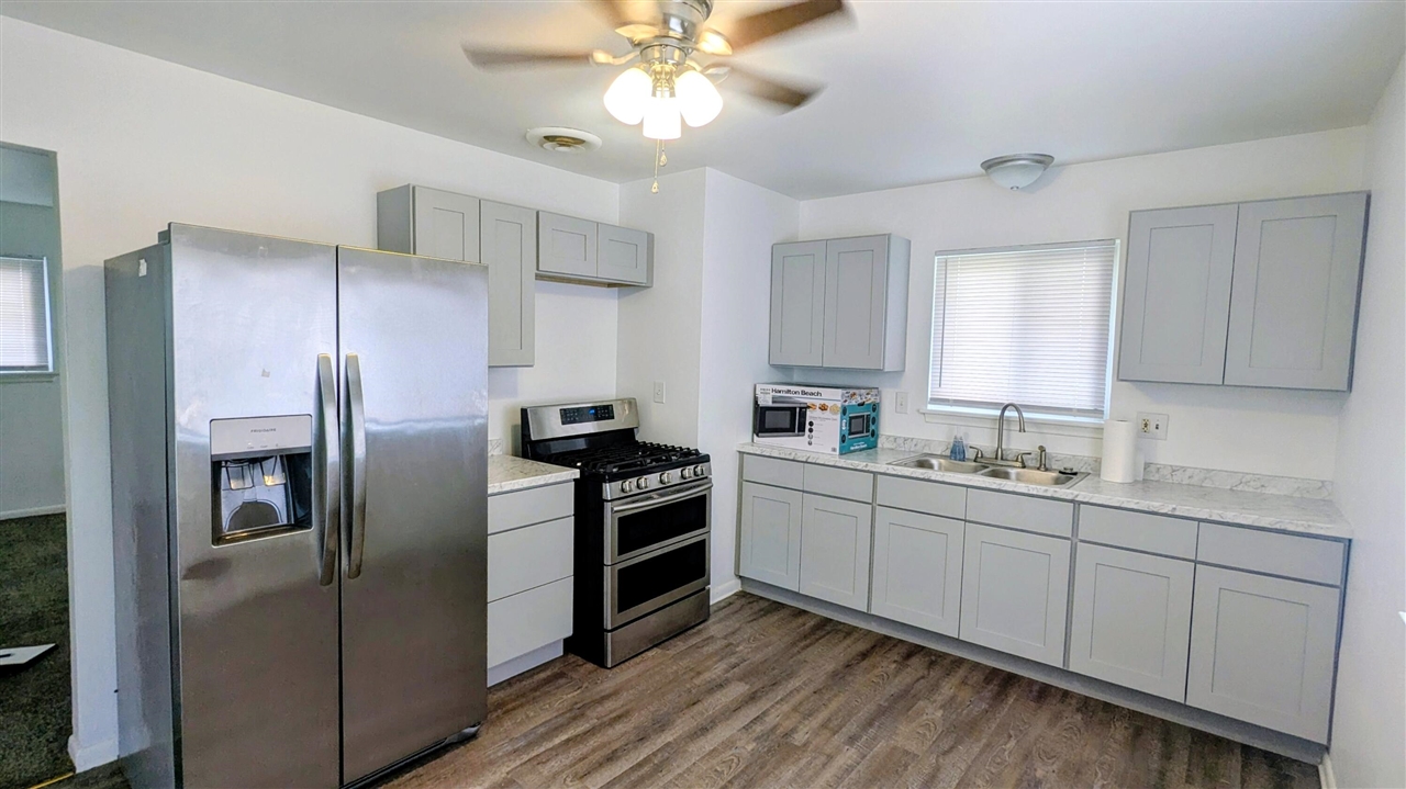 30113 Hazelwood Street, Inkster, MI, 48141-1547