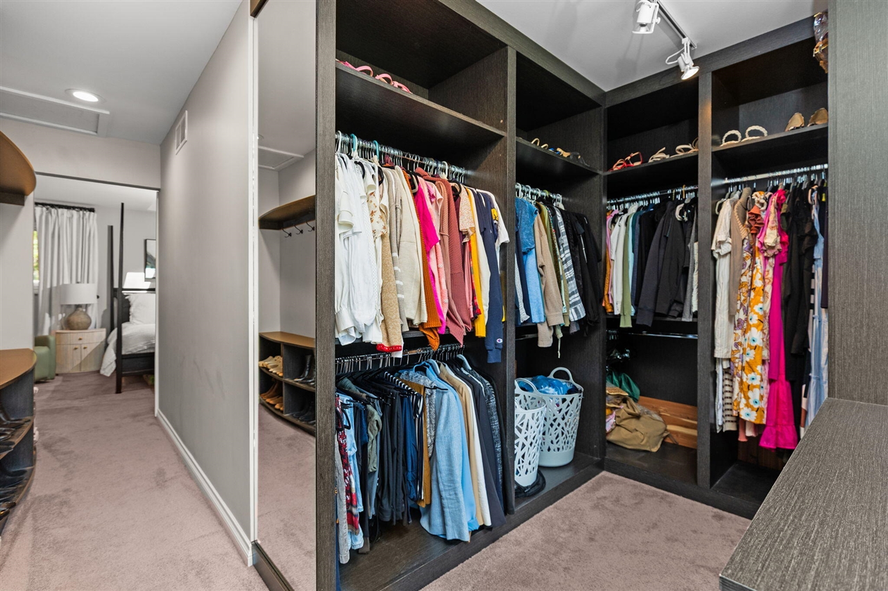 2776 Daleview Drive, Ann Arbor, MI, 48105-9603