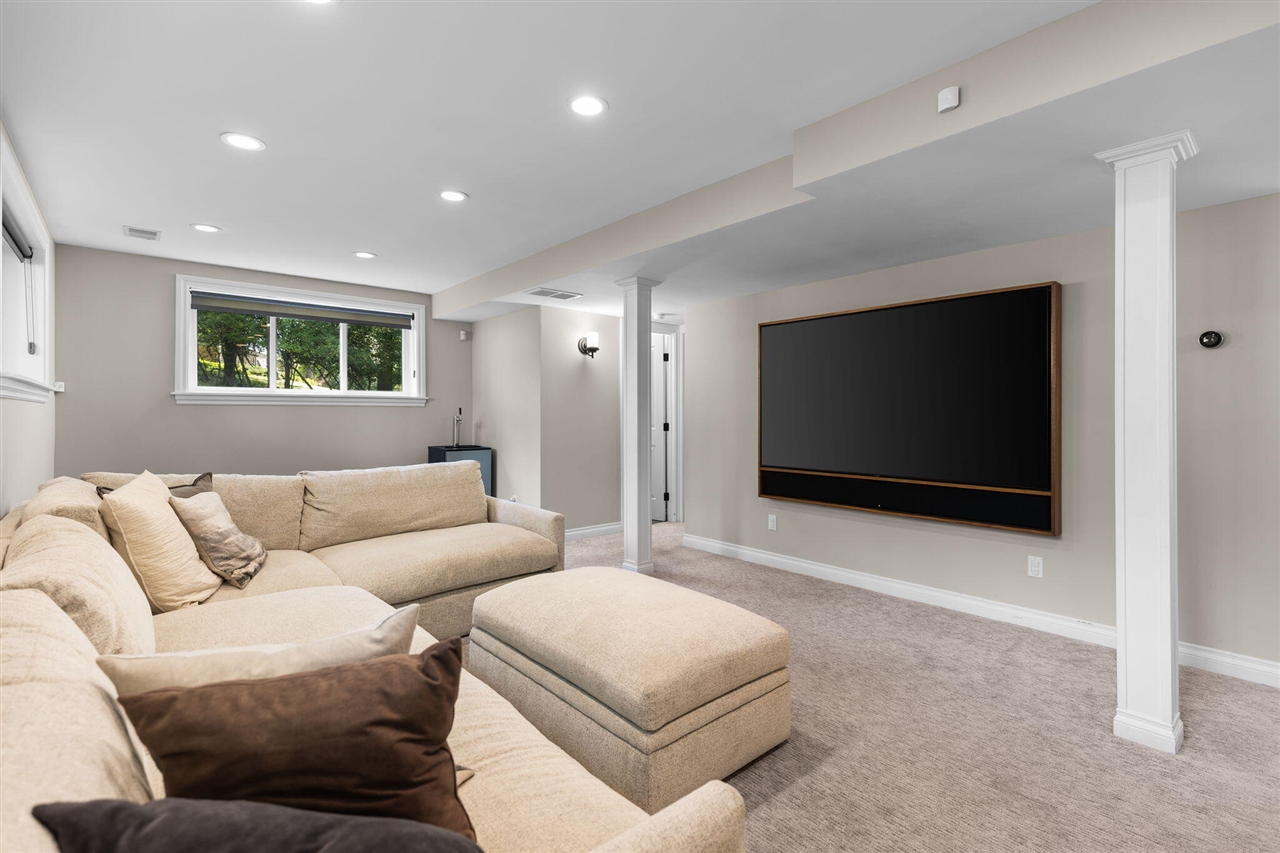 2776 Daleview Drive, Ann Arbor, MI, 48105-9603