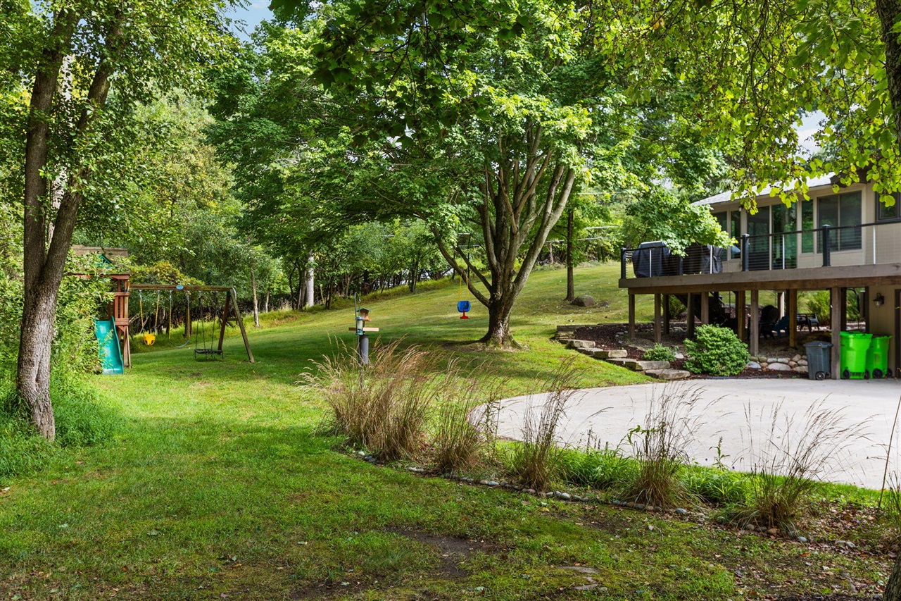 2776 Daleview Drive, Ann Arbor, MI, 48105-9603