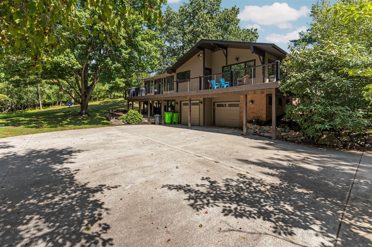 2776 Daleview Drive, Ann Arbor, MI, 48105-9603