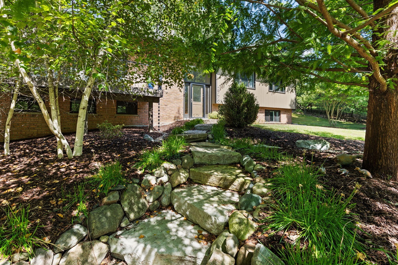 2776 Daleview Drive, Ann Arbor, MI, 48105-9603