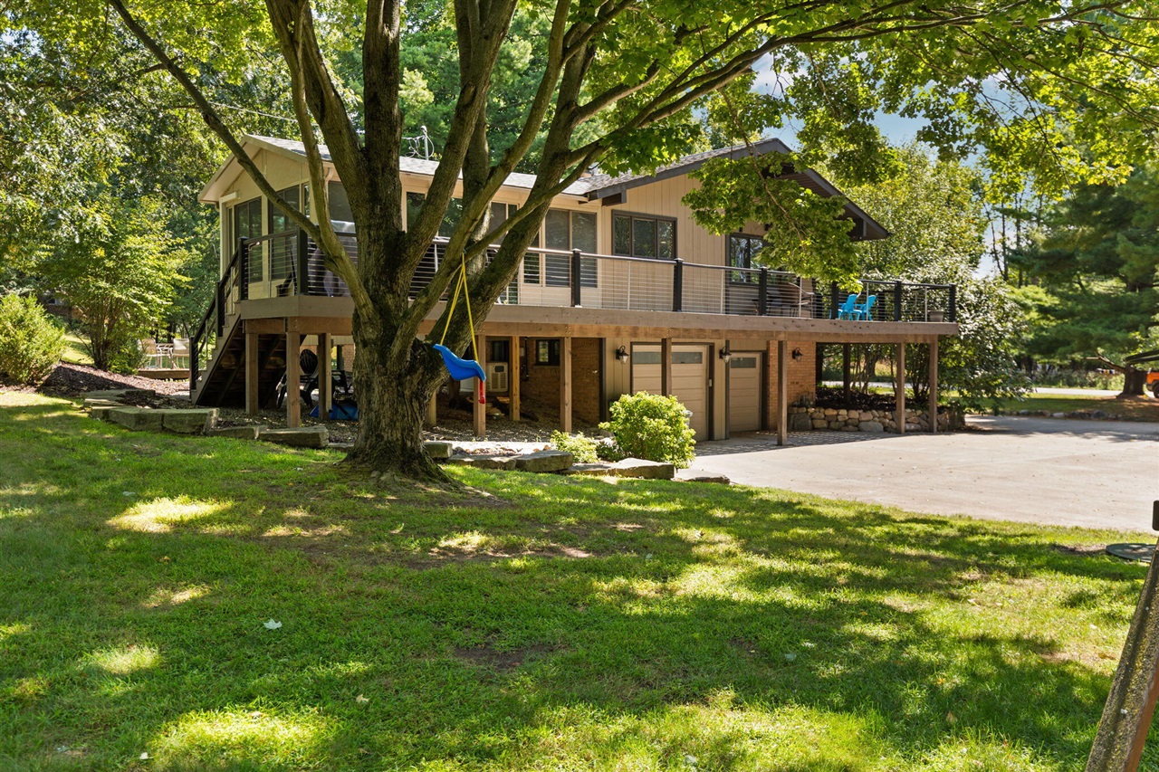 2776 Daleview Drive, Ann Arbor, MI, 48105-9603