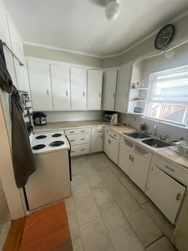 963 Washtenaw Avenue, Ypsilanti, MI, 48197