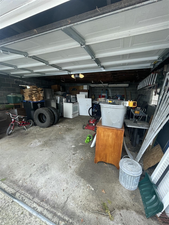 963 Washtenaw Avenue, Ypsilanti, MI, 48197