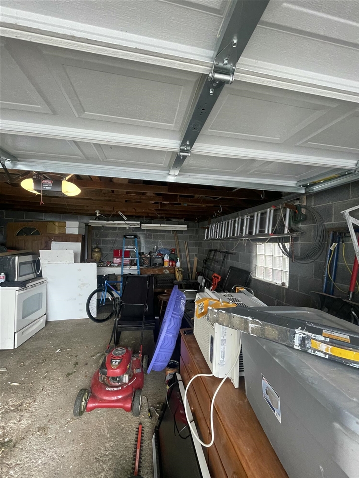 963 Washtenaw Avenue, Ypsilanti, MI, 48197