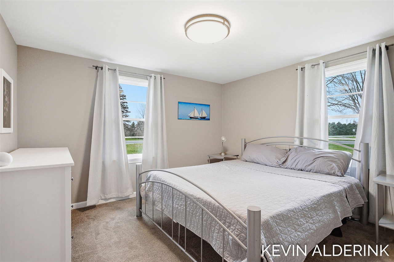 4807 142nd Avenue, Holland, MI, 49423-9538