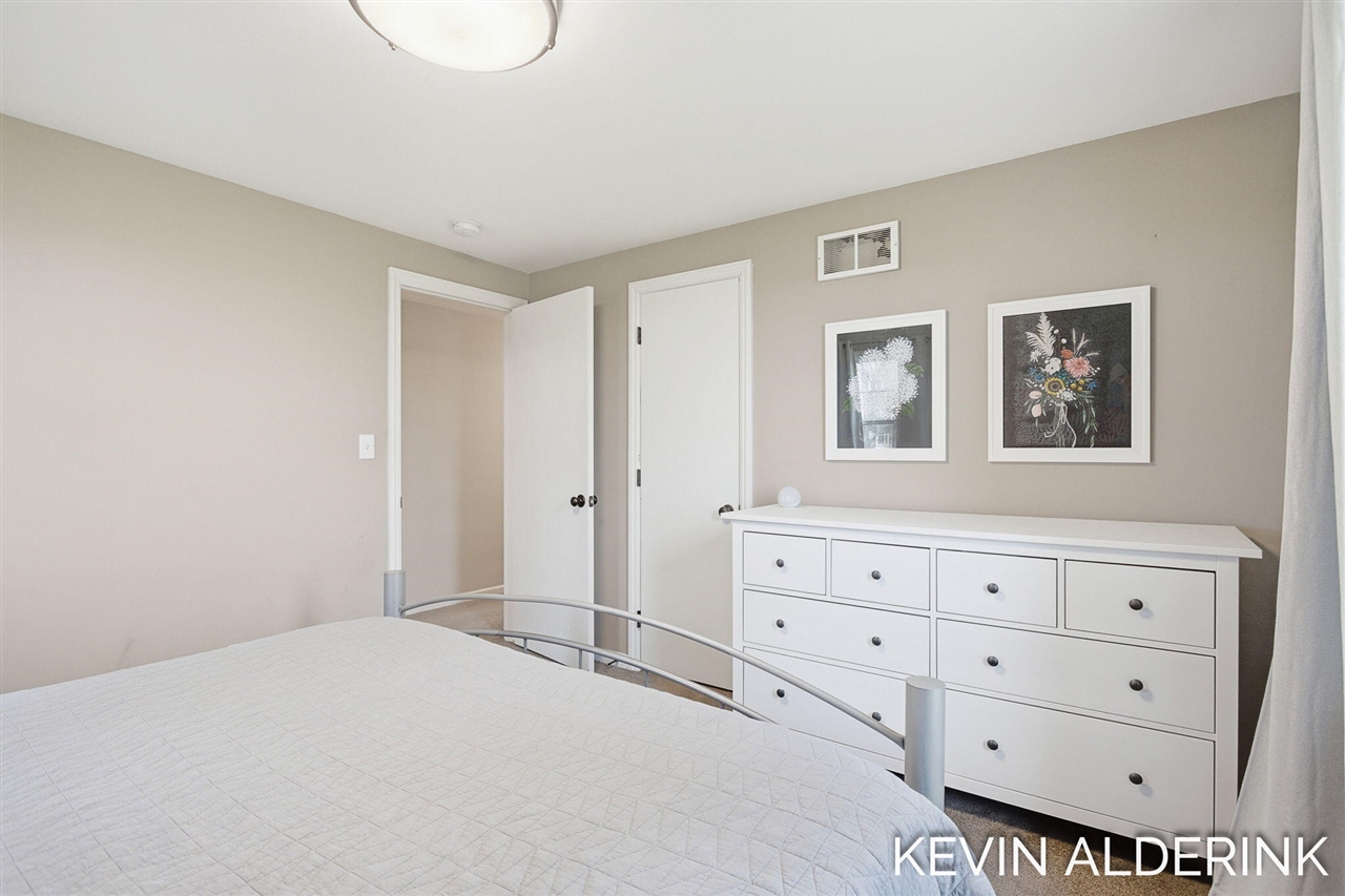 4807 142nd Avenue, Holland, MI, 49423-9538