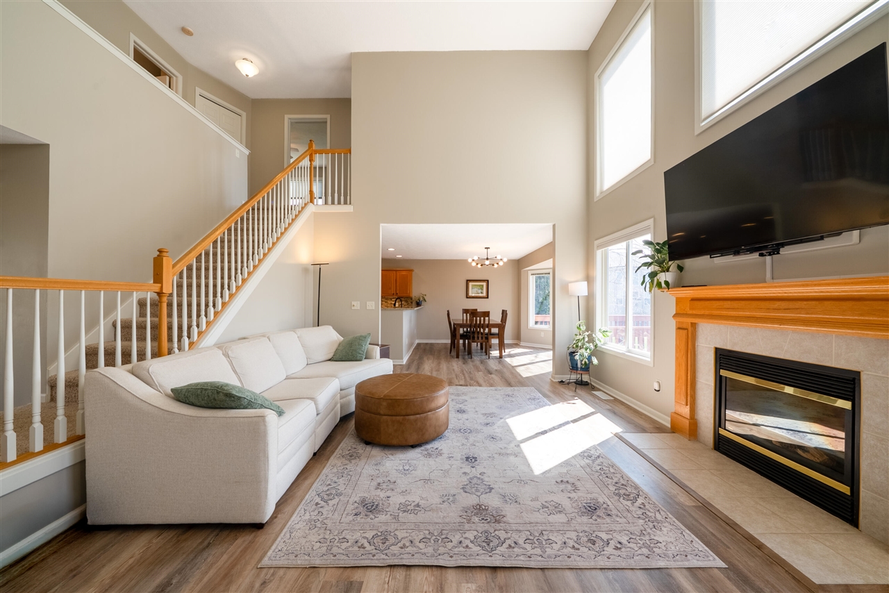 6779 Winter Creek Road, Norton Shores, MI, 49444-8772