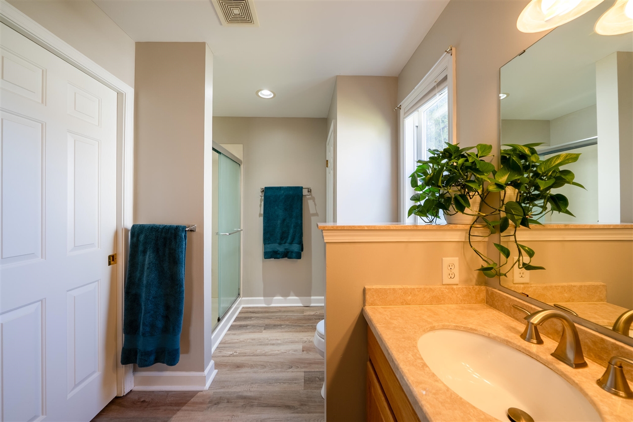 6779 Winter Creek Road, Norton Shores, MI, 49444-8772