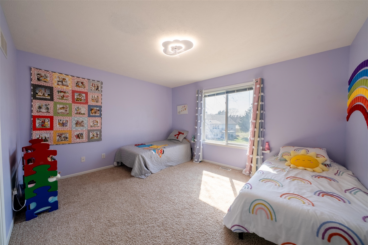 6779 Winter Creek Road, Norton Shores, MI, 49444-8772