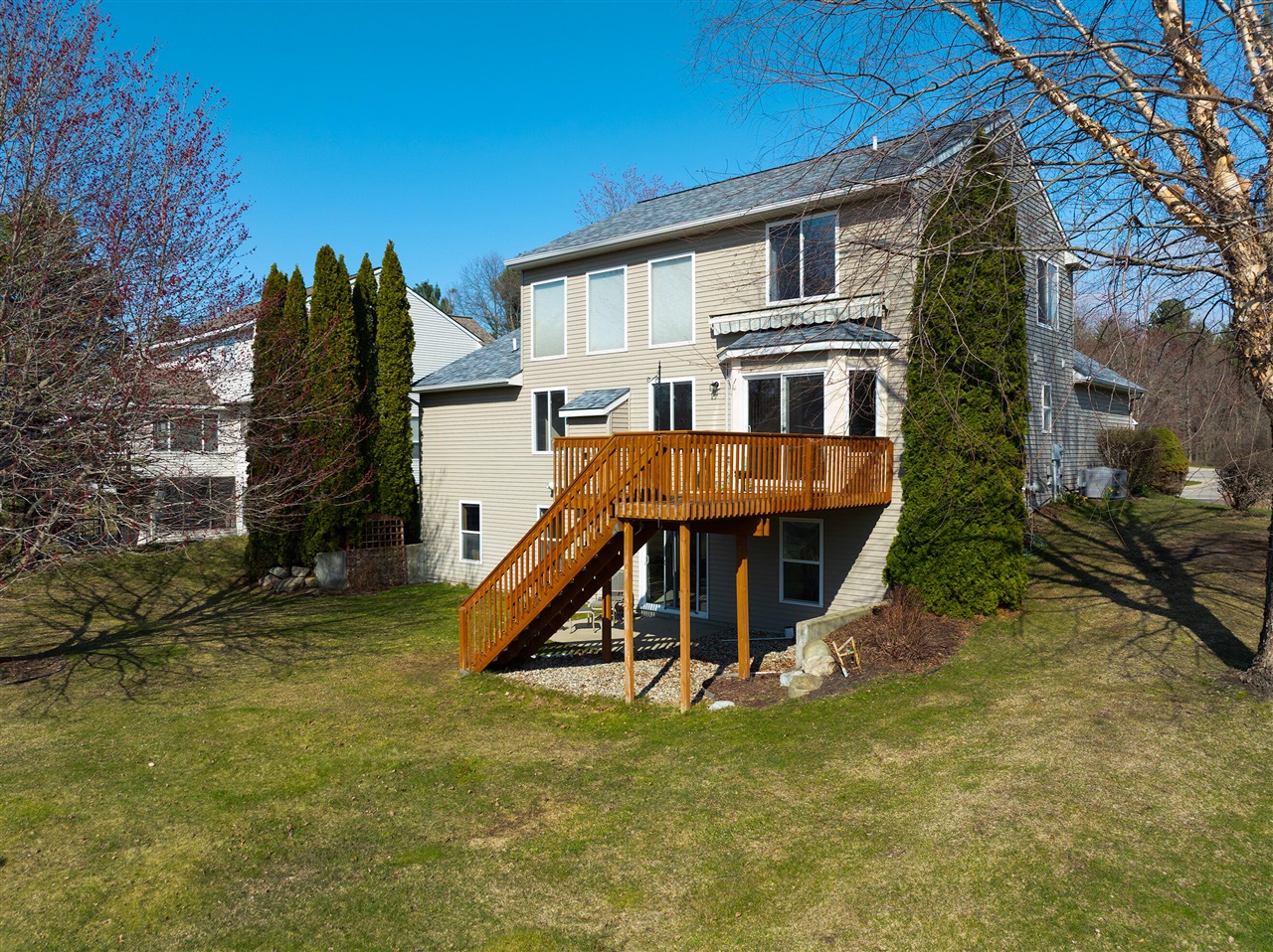 6779 Winter Creek Road, Norton Shores, MI, 49444-8772