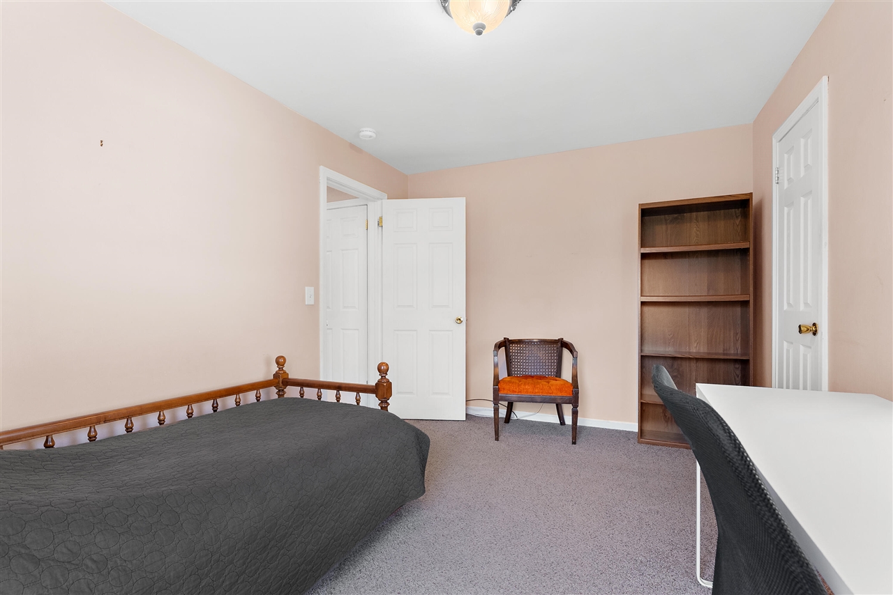 3129 Harvard Street, Kalamazoo, MI, 49001-4455