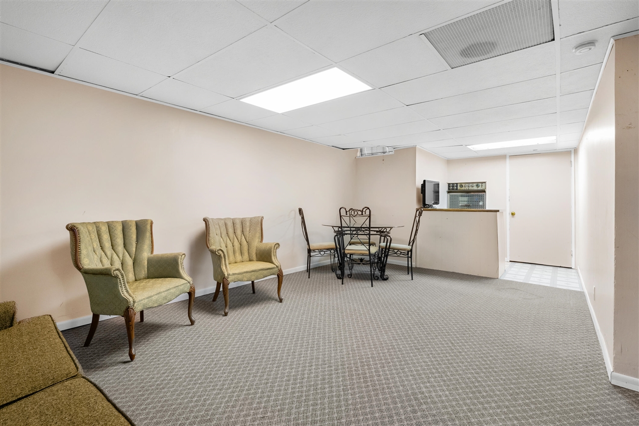 3129 Harvard Street, Kalamazoo, MI, 49001-4455