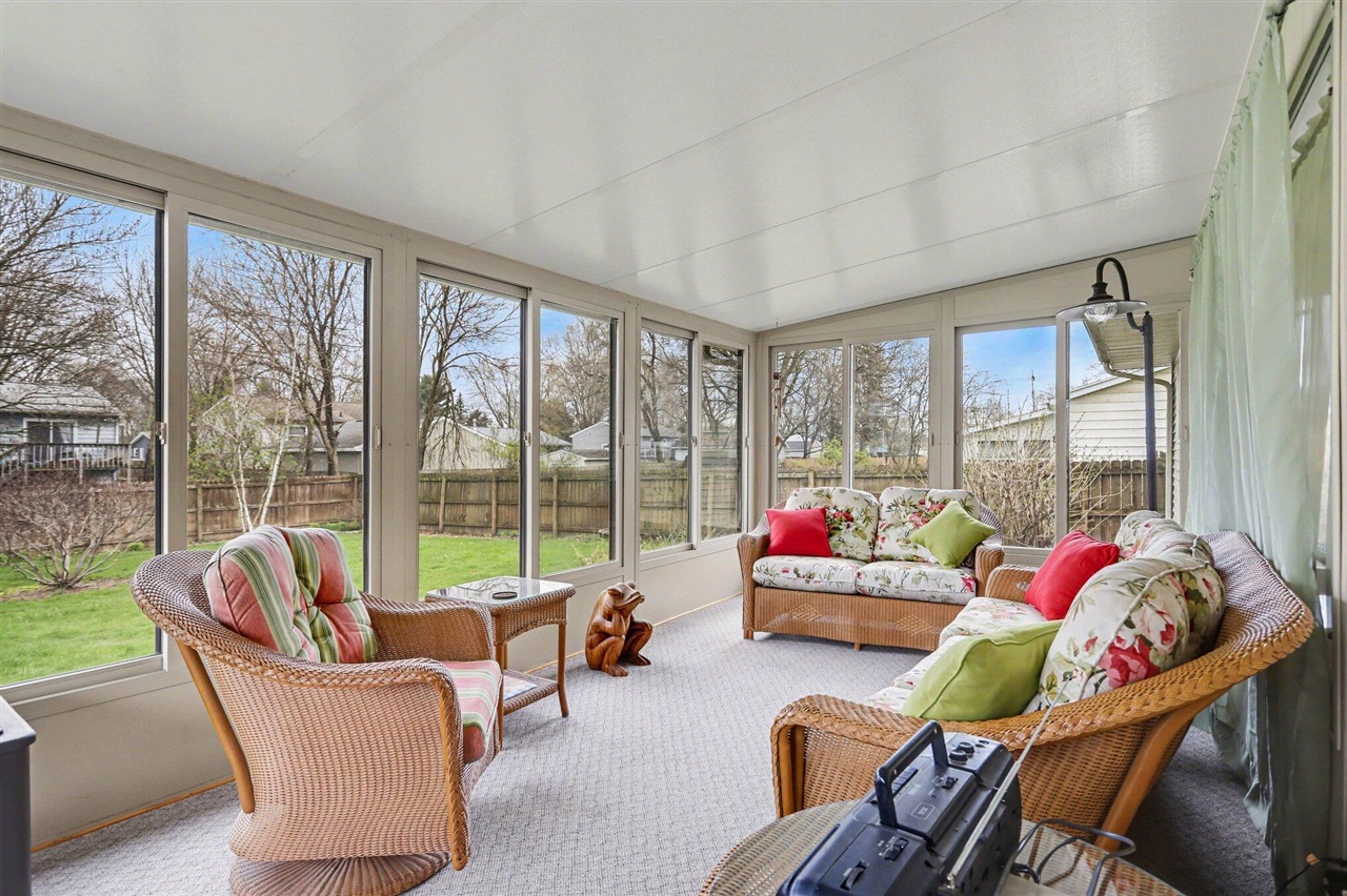 5551 S Sprinkle Road, Portage, MI, 49002-9715