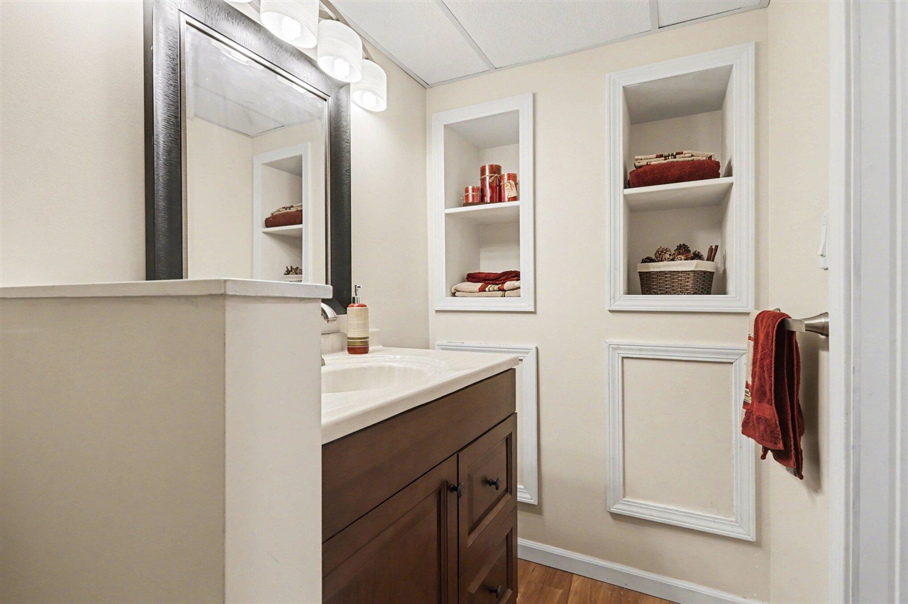 5551 S Sprinkle Road, Portage, MI, 49002-9715