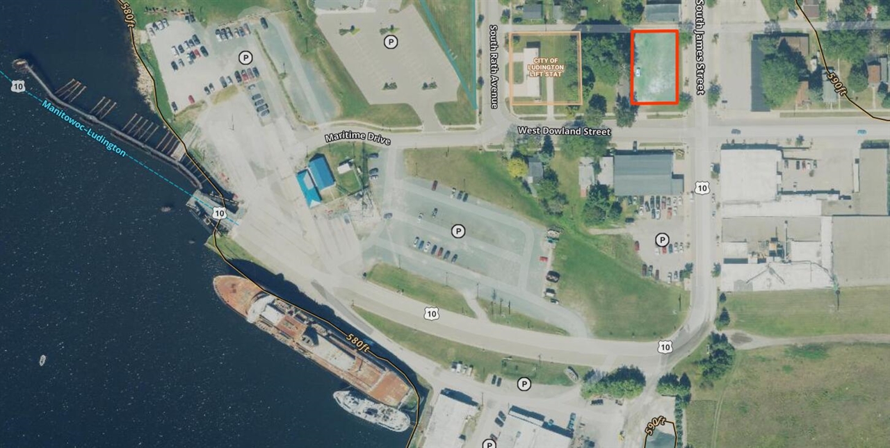 102 W Dowland Street, Ludington, MI, 49431-2045