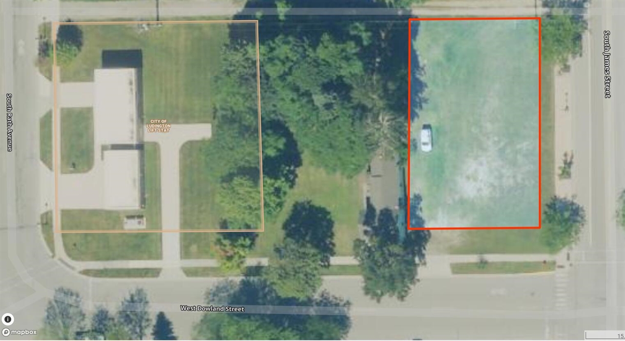 102 W Dowland Street, Ludington, MI, 49431-2045