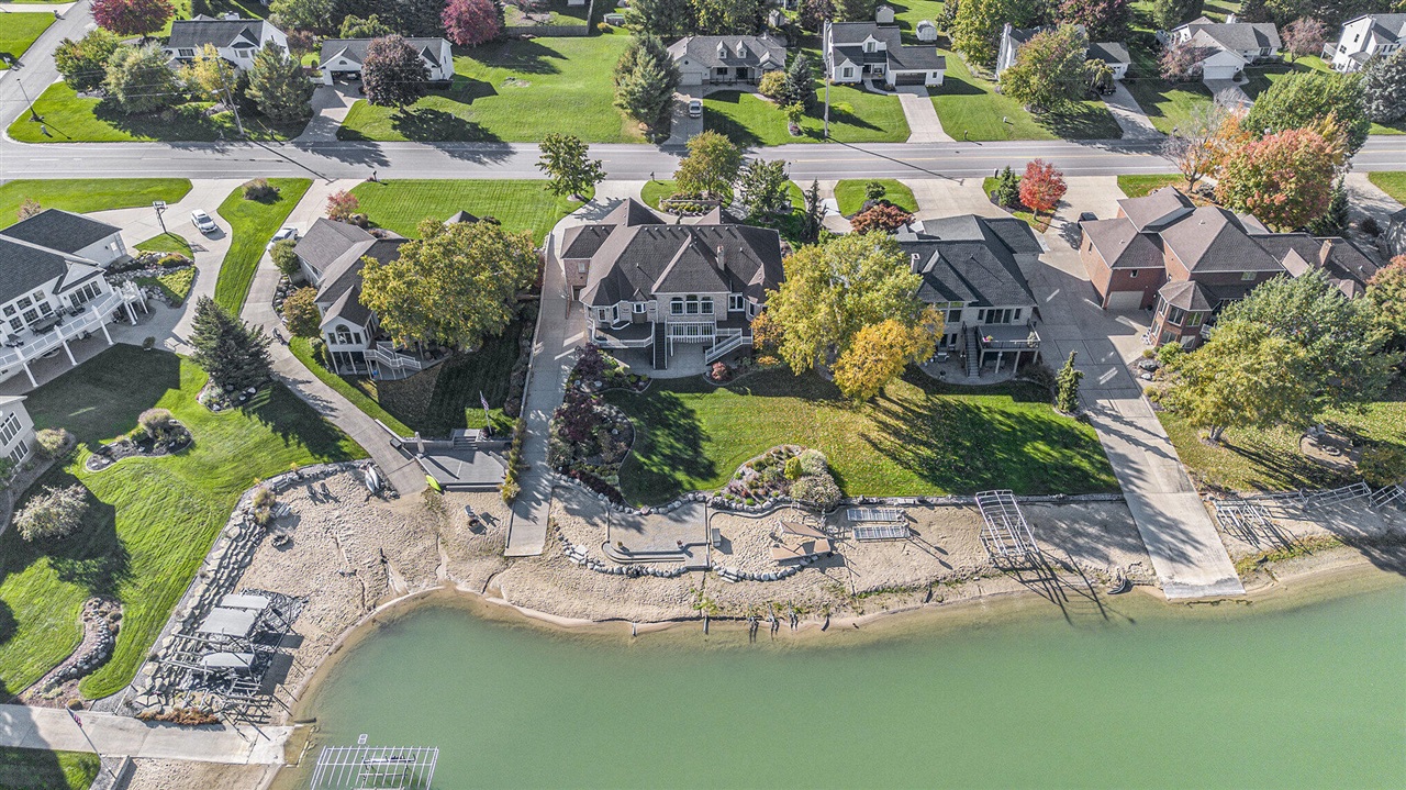 8614 24th Avenue, Jenison, MI, 49428-9543