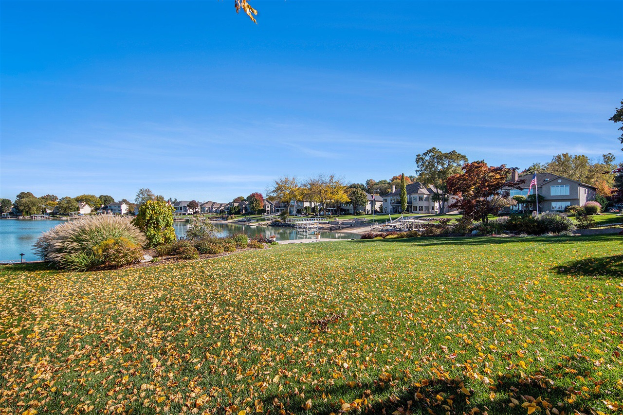 8614 24th Avenue, Jenison, MI, 49428-9543