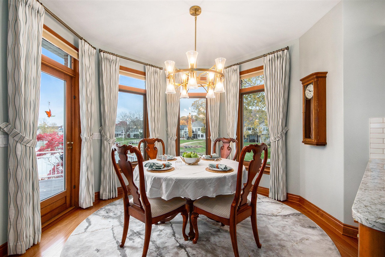 8614 24th Avenue, Jenison, MI, 49428-9543