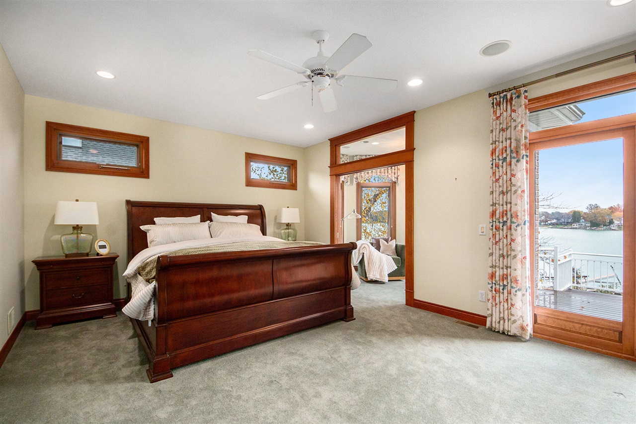 8614 24th Avenue, Jenison, MI, 49428-9543