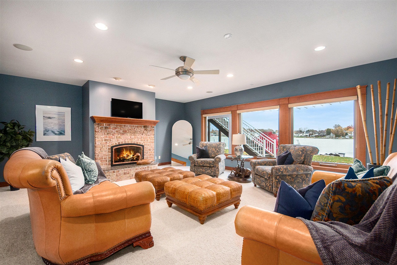 8614 24th Avenue, Jenison, MI, 49428-9543