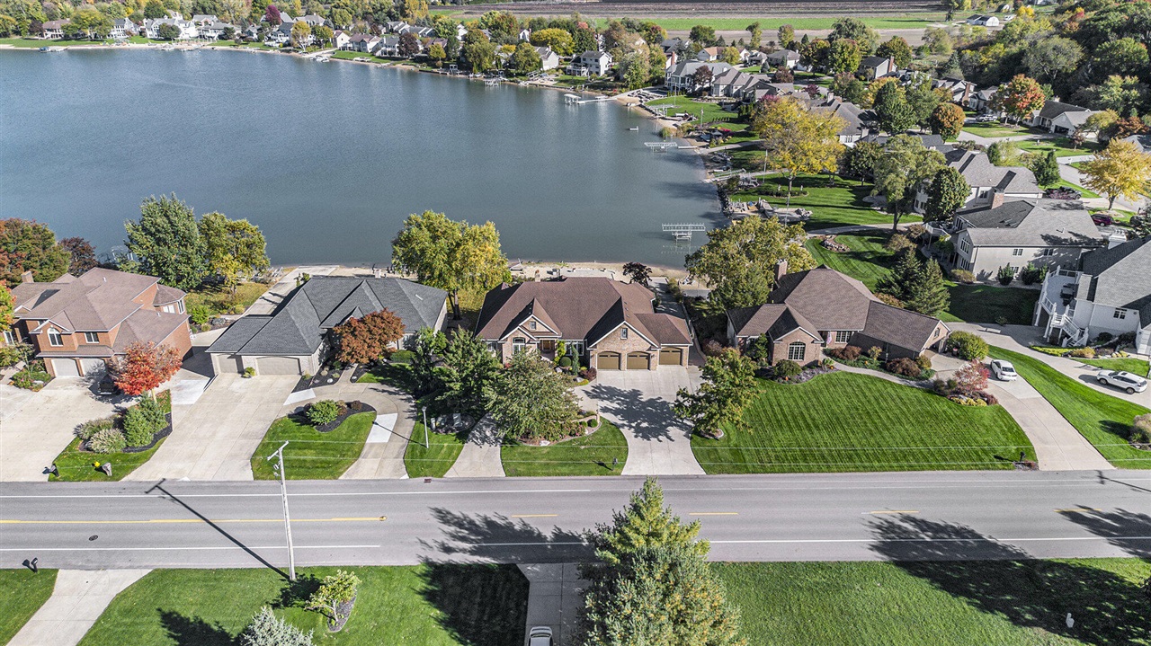 8614 24th Avenue, Jenison, MI, 49428-9543