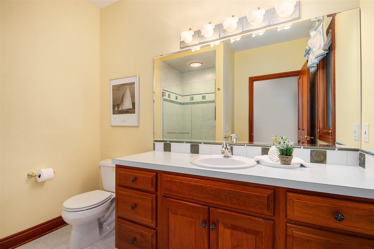 8614 24th Avenue, Jenison, MI, 49428-9543