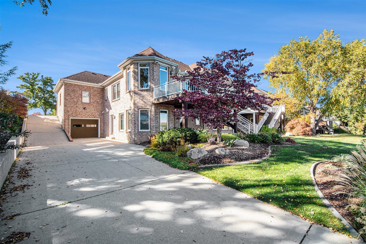 8614 24th Avenue, Jenison, MI, 49428-9543