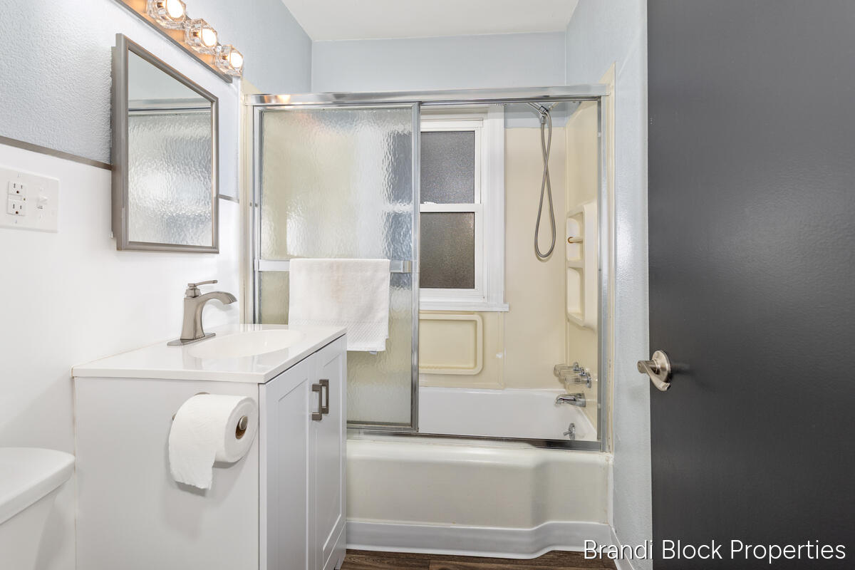 4275 Lester Drive, Grand Rapids, MI, 49525-6115