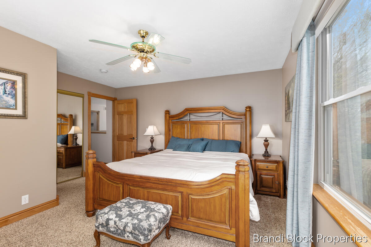 4275 Lester Drive, Grand Rapids, MI, 49525-6115