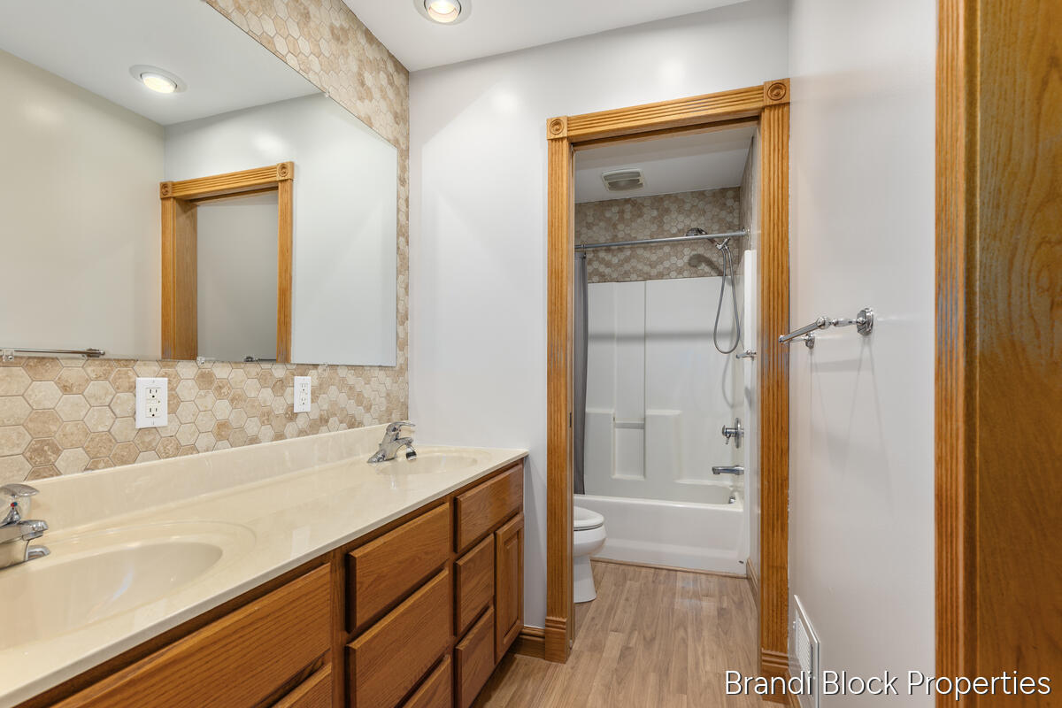 4275 Lester Drive, Grand Rapids, MI, 49525-6115