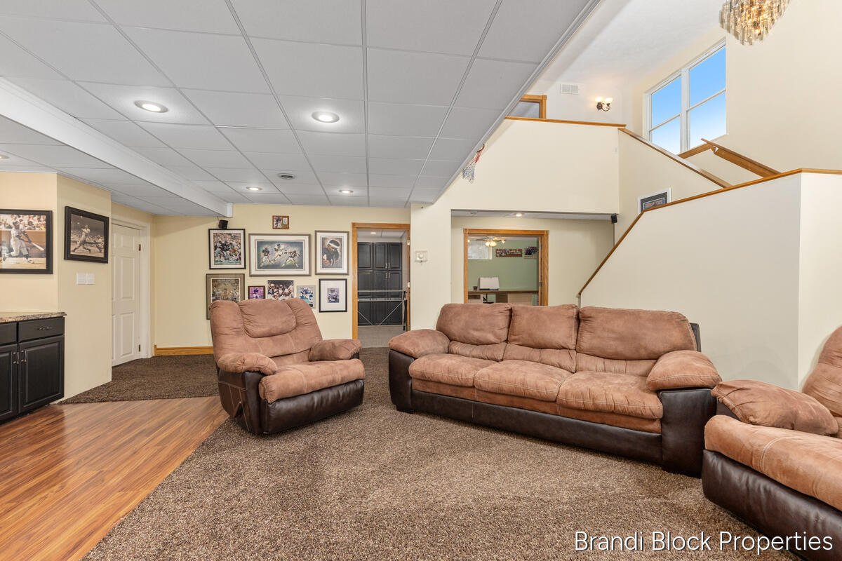 4275 Lester Drive, Grand Rapids, MI, 49525-6115