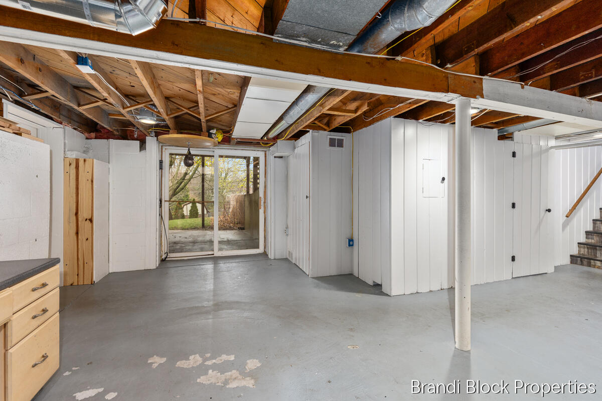 4275 Lester Drive, Grand Rapids, MI, 49525-6115