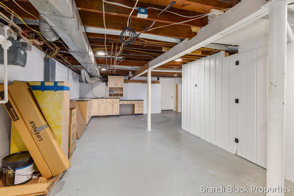 4275 Lester Drive, Grand Rapids, MI, 49525-6115