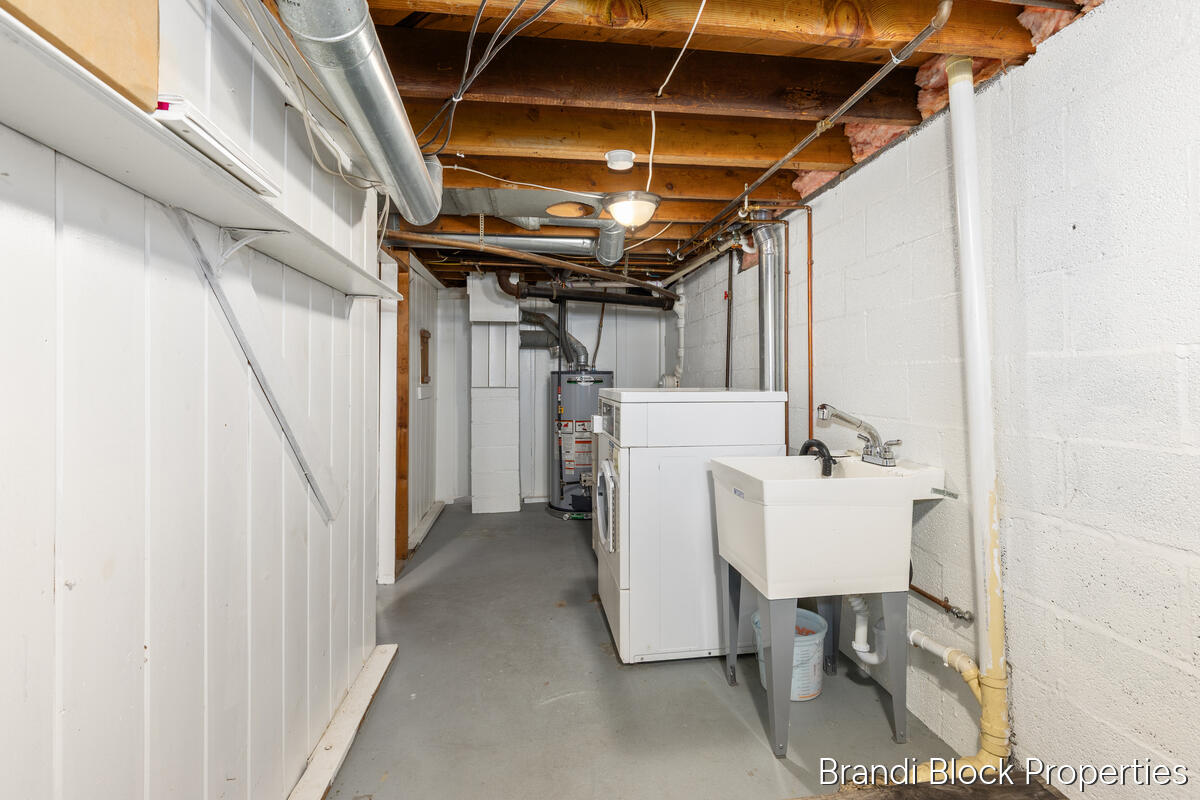 4275 Lester Drive, Grand Rapids, MI, 49525-6115