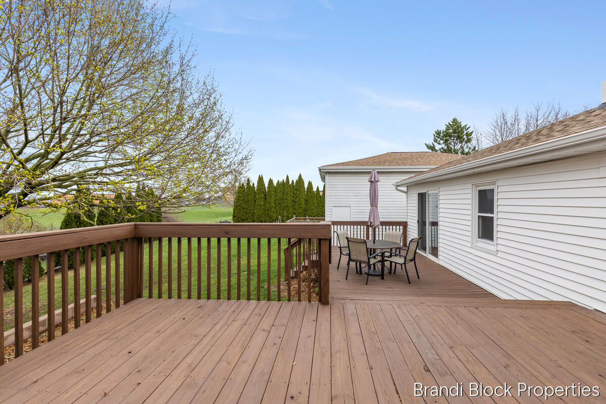 4275 Lester Drive, Grand Rapids, MI, 49525-6115