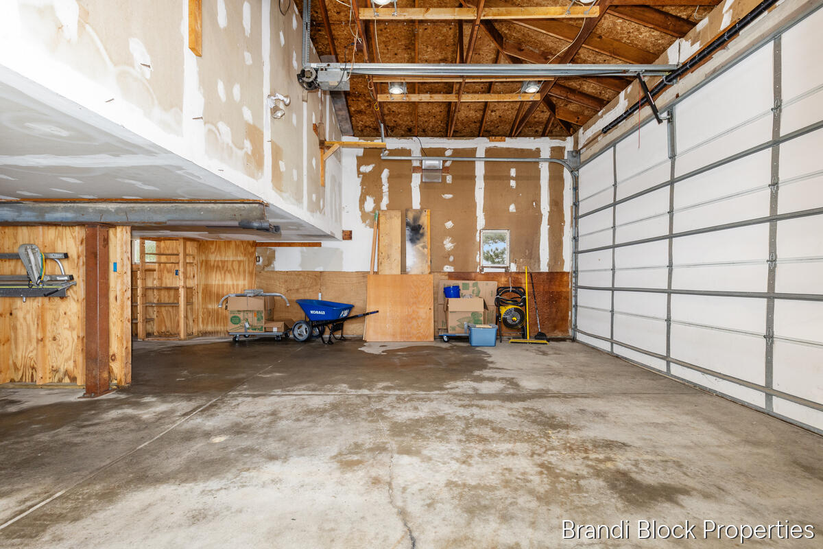 4275 Lester Drive, Grand Rapids, MI, 49525-6115