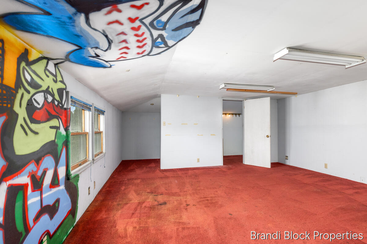 4275 Lester Drive, Grand Rapids, MI, 49525-6115