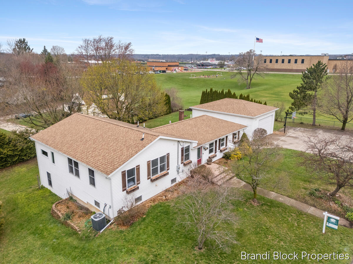 4275 Lester Drive, Grand Rapids, MI, 49525-6115