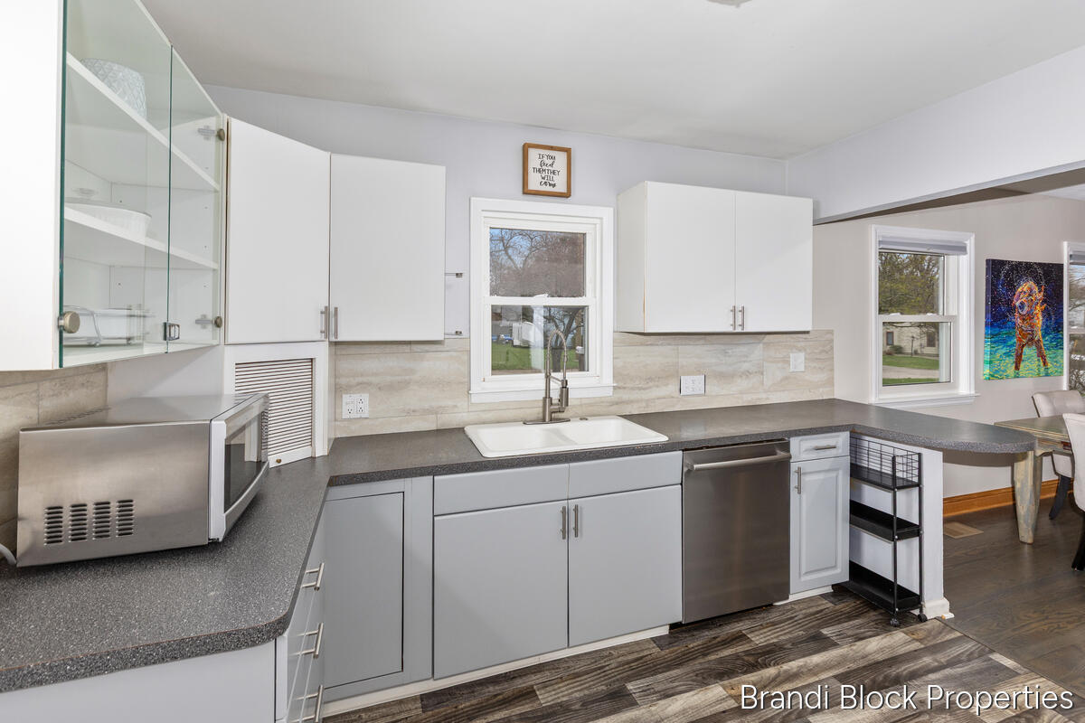 4275 Lester Drive, Grand Rapids, MI, 49525-6115